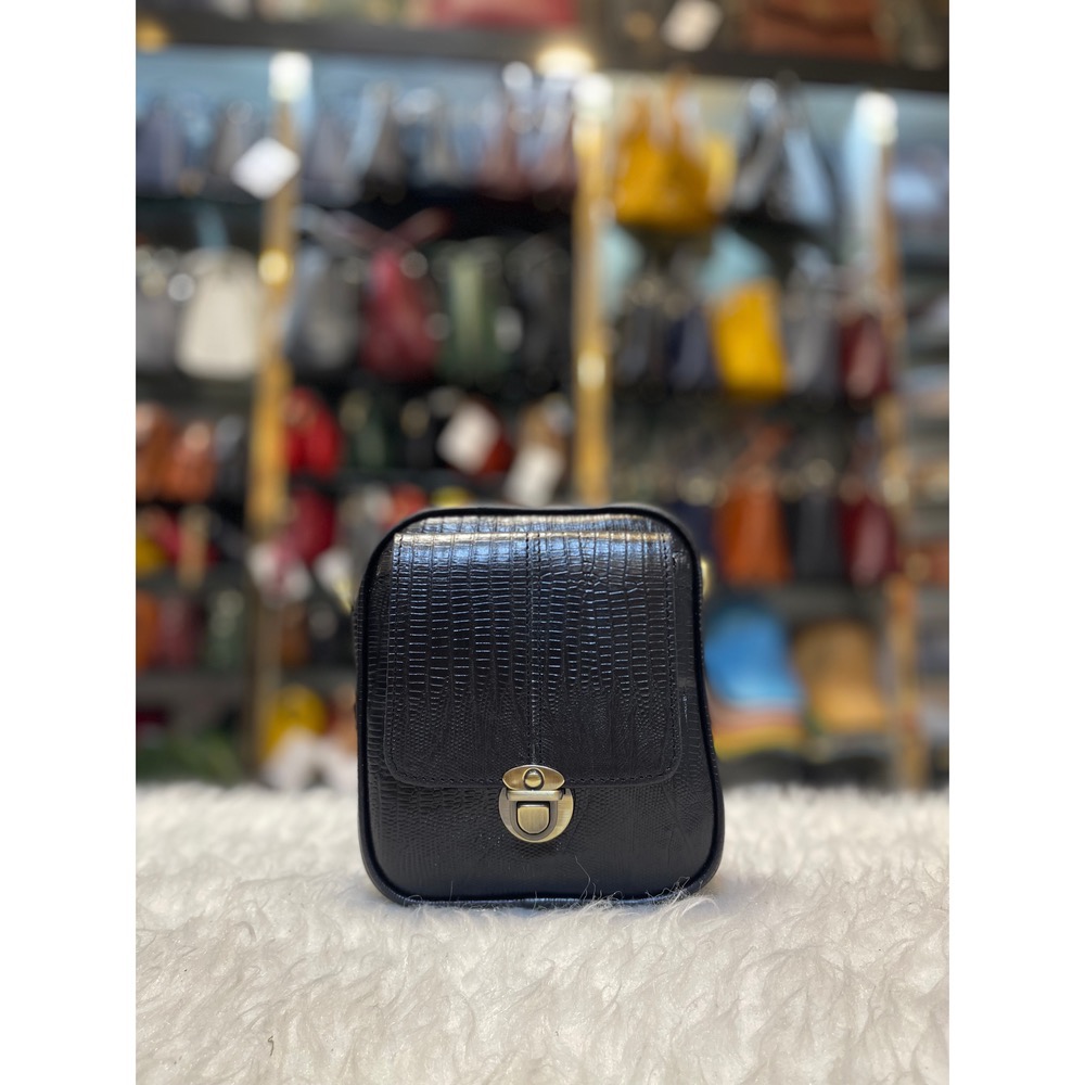 کیف مشکی اسپرت