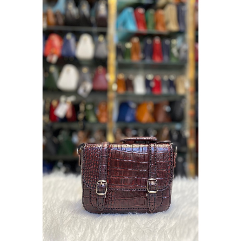 کیف دستی دوشی زرشکی