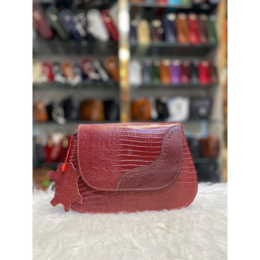 کیف دوشی زرشکی