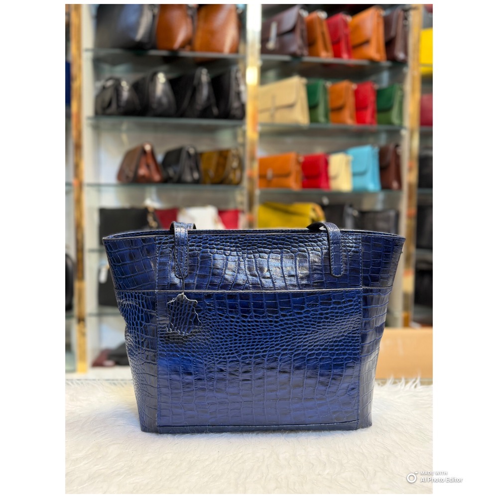 کیف بزرگ اداری