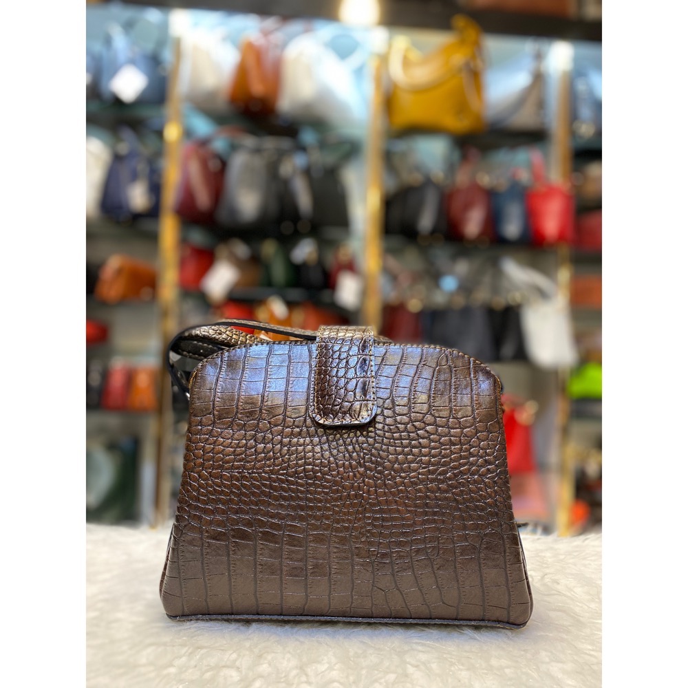 کیف جادار قهوه ای