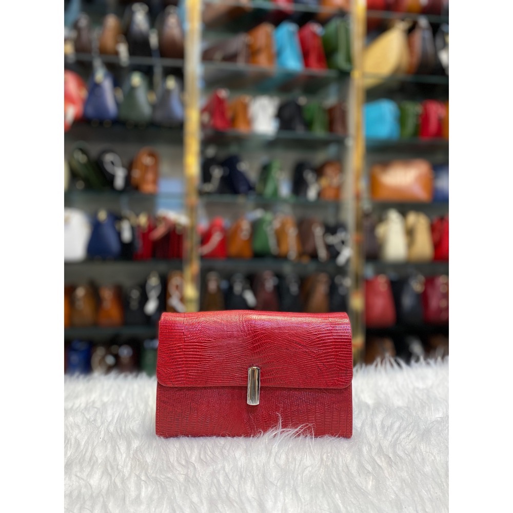 کیف دوشی قرمز