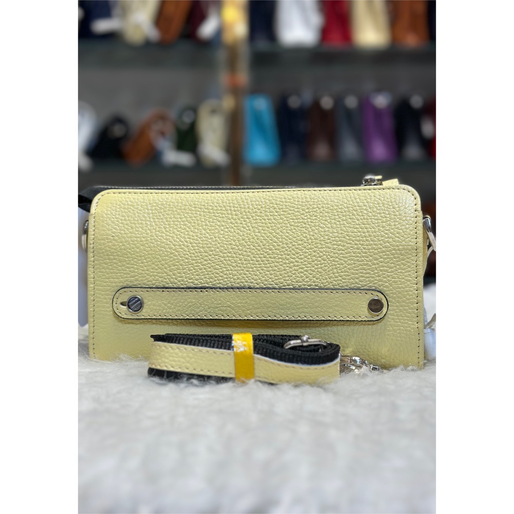 کیف زرد کره ای