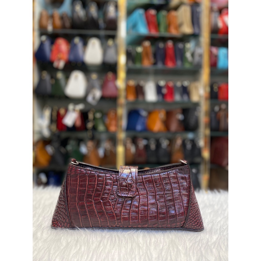 کیف زرشکی