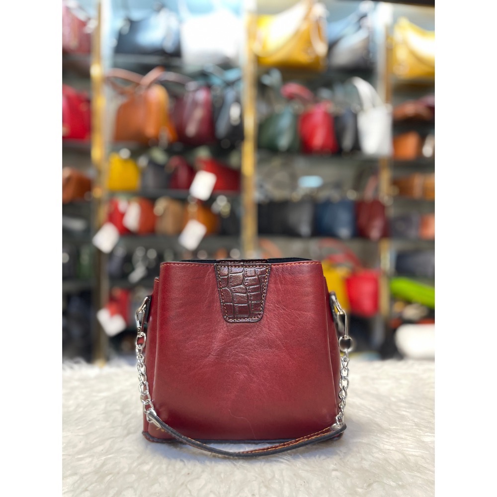 کیف زنانه زرشکی صاف