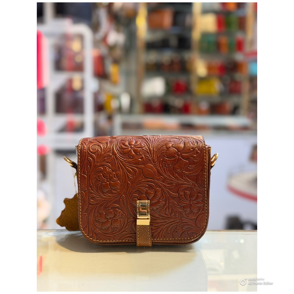 کیف عسلی چرم