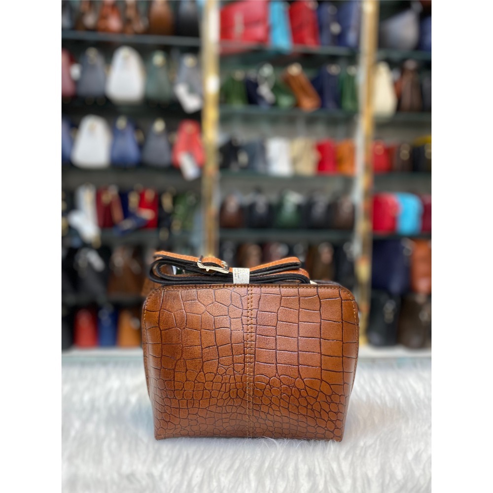 کیف دوشی عسلی تیره
