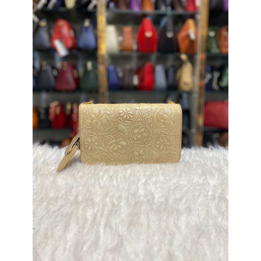 کیف کرمی شیک